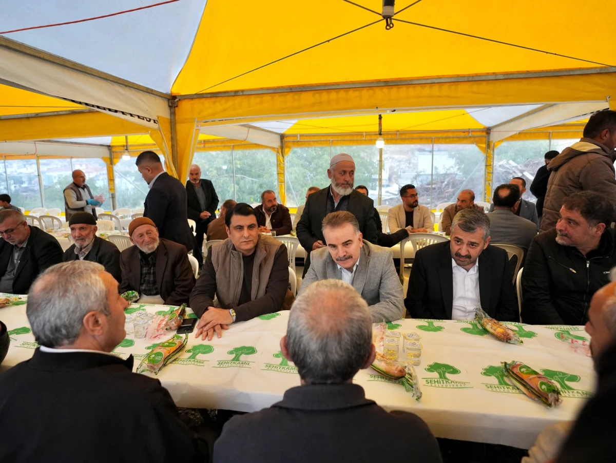 BAŞKAN YILMAZ&rsquo;DAN ŞEHİT MUSTAFA ASLAN'IN AİLESİNE ZİYARET