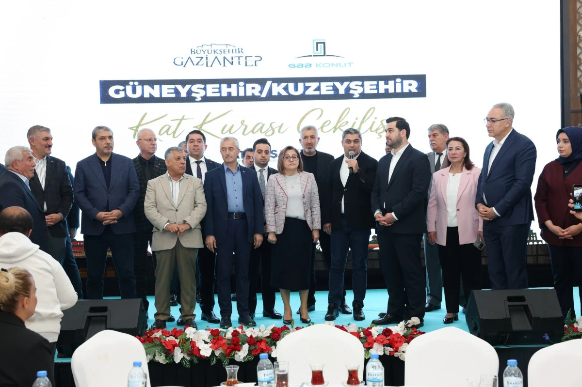 B&Uuml;Y&Uuml;KŞEHİR&rsquo;DEN MUHTARLARA DESTEK S&Uuml;R&Uuml;YOR
