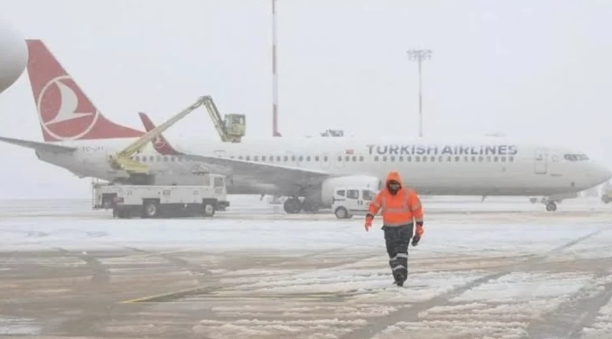 Gaziantep Havalimanı u&ccedil;uşlara a&ccedil;ıldı