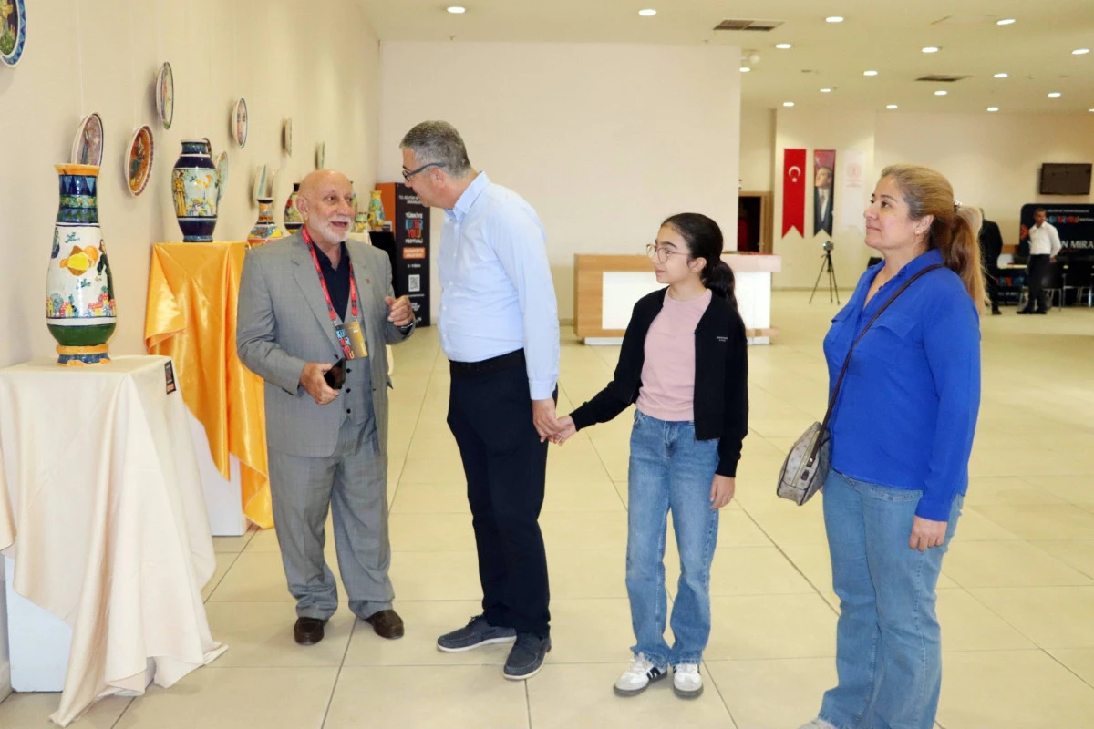 &ldquo;GAZİANTEP İPEKYOLU SERAMİKTE HİK&Acirc;YE&rdquo; SERGİSİ ZEUGMA M&Uuml;ZESİ&rsquo;NDE A&Ccedil;ILDI