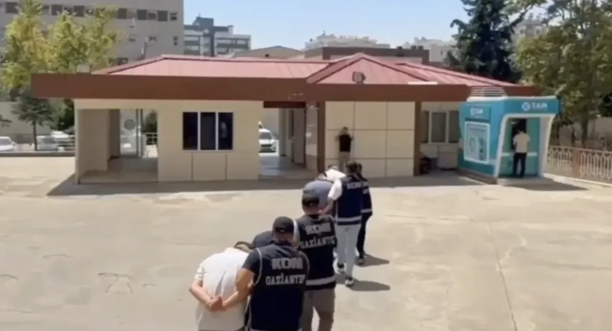 Gaziantep'te tefecilik çetesine suçüstü!