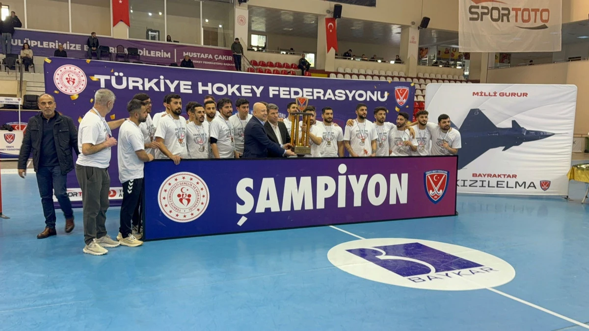 Volkan Group Hokey Takımı Avrupa Yolcusu